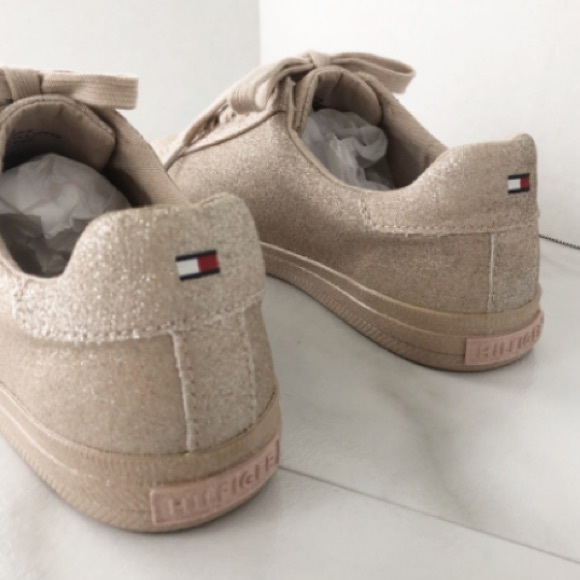 🇺🇸 Tommy Hilfiger Ladies Tan Glitter Sneakers Shoes Pre-owned 8 ** - Picture 4 of 10